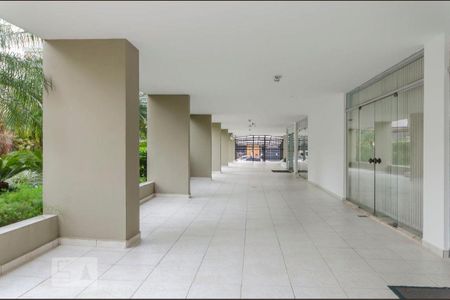 Apartamento à venda com 85m², 3 quartos e 1 vaga Apartamento à venda com 85m², 3 quartos e 1 vagaEntrada