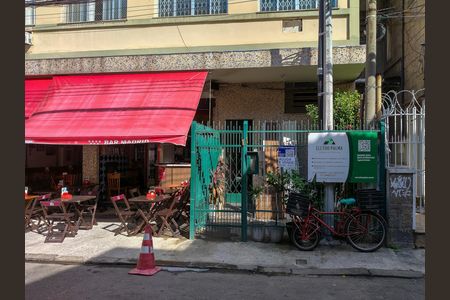 Apartamento para alugar com 85m², 2 quartos e sem vaga Apartamento para alugar com 85m², 2 quartos e sem vagaFachada e portaria