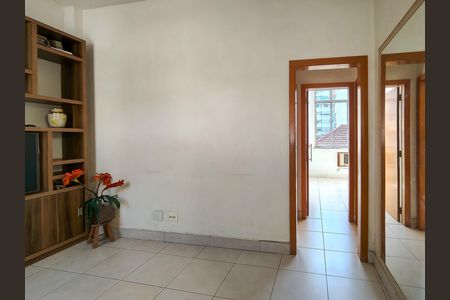 Apartamento para alugar com 85m², 2 quartos e sem vaga Apartamento para alugar com 85m², 2 quartos e sem vagaSala