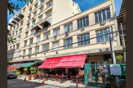 Apartamento para alugar com 85m², 2 quartos e sem vaga Apartamento para alugar com 85m², 2 quartos e sem vagaFachada e portaria