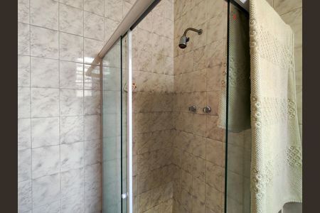 Apartamento para alugar com 85m², 2 quartos e sem vaga Apartamento para alugar com 85m², 2 quartos e sem vagaBanheiro Corredor