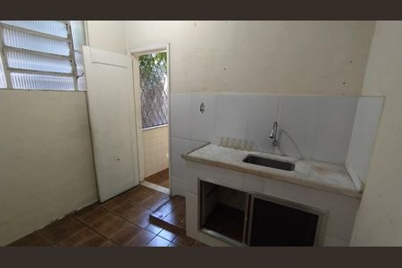 Cozinha de apartamento para alugar com 1 quarto, 45m² em Penha Circular, Rio de Janeiro