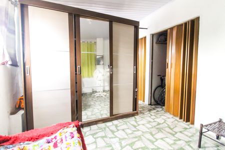 Casa à venda com 400m², 10 quartos e 2 vagas Casa à venda com 400m², 10 quartos e 2 vagasQuarto de Serviço