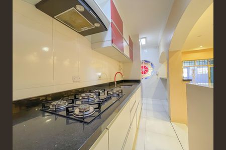 Casa à venda com 350m², 2 quartos e 1 vaga Casa à venda com 350m², 2 quartos e 1 vagaCozinha (Casa 1)