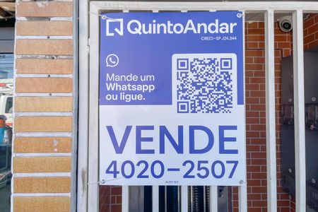 Casa à venda com 350m², 2 quartos e 1 vaga Casa à venda com 350m², 2 quartos e 1 vagaPlaca