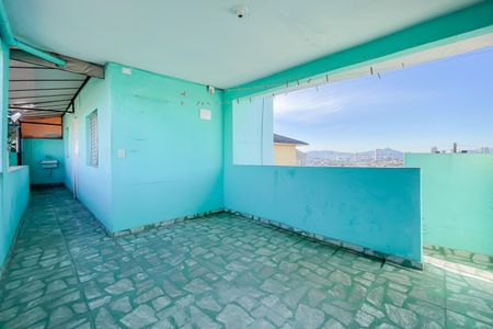 Casa à venda com 350m², 2 quartos e 1 vaga Casa à venda com 350m², 2 quartos e 1 vagaVaranda (Casa 3)