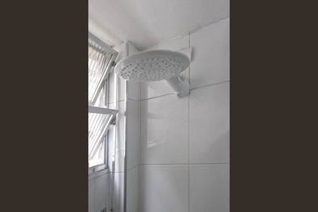 Banheiro de apartamento para alugar com 1 quarto, 55m² em Aparecida, Santos