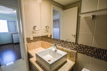 Apartamento à venda com 70m², 3 quartos e 2 vagas Apartamento à venda com 70m², 3 quartos e 2 vagasBanheiro Social