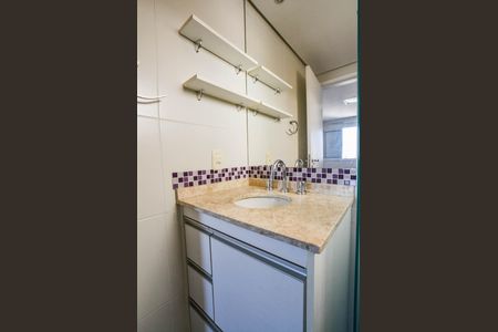 Banheiro da Suíte de apartamento à venda com 3 quartos, 70m² em Vila Valparaíso, Santo André