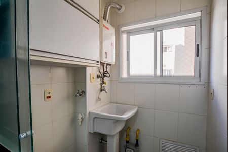 Apartamento à venda com 70m², 3 quartos e 2 vagas Apartamento à venda com 70m², 3 quartos e 2 vagasCozinha e Área de Serviço