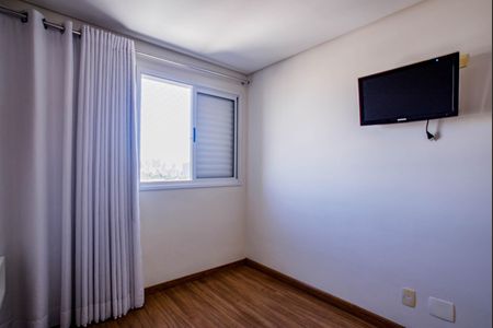 Apartamento à venda com 70m², 3 quartos e 2 vagas Apartamento à venda com 70m², 3 quartos e 2 vagasQuarto Suíte