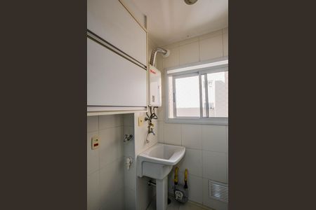 Apartamento à venda com 70m², 3 quartos e 2 vagas Apartamento à venda com 70m², 3 quartos e 2 vagasCozinha e Área de Serviço