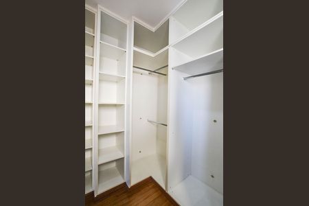 Closet da suíte de apartamento à venda com 3 quartos, 70m² em Vila Valparaíso, Santo André