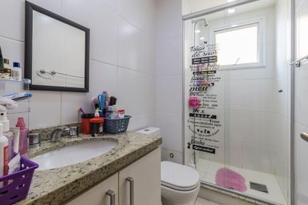 Apartamento para alugar com 128m², 3 quartos e 2 vagas Apartamento para alugar com 128m², 3 quartos e 2 vagasBanheiro da Suíte