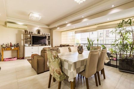 Sala de apartamento para alugar com 3 quartos, 128m² em Passo d’Areia, Porto Alegre