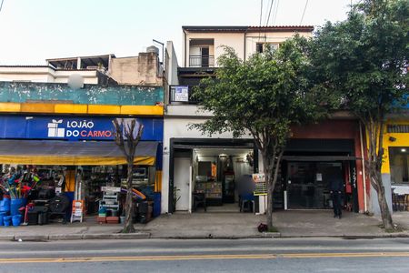 Casa à venda com 100m², 2 quartos e 1 vaga Casa à venda com 100m², 2 quartos e 1 vagaFachada + Placa