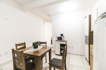 Casa à venda com 100m², 2 quartos e 1 vaga Casa à venda com 100m², 2 quartos e 1 vagaCozinha