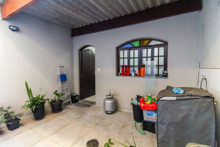 Casa à venda com 100m², 2 quartos e 1 vaga Casa à venda com 100m², 2 quartos e 1 vagaÁrea de Serviço