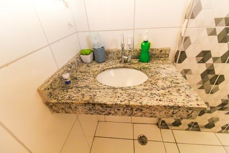 Casa à venda com 100m², 2 quartos e 1 vaga Casa à venda com 100m², 2 quartos e 1 vagaBanheiro da Suíte 2