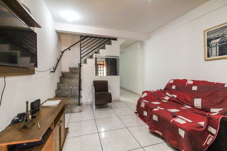 Sala de casa à venda com 2 quartos, 100m² em Vila Carmosina, São Paulo
