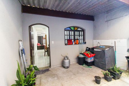 Casa à venda com 100m², 2 quartos e 1 vaga Casa à venda com 100m², 2 quartos e 1 vagaÁrea de Serviço