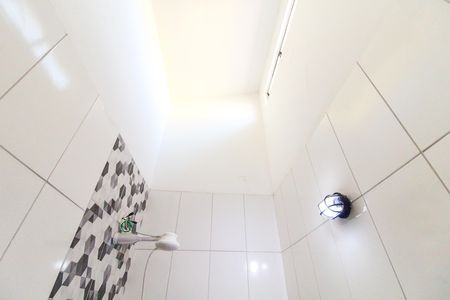 Casa à venda com 100m², 2 quartos e 1 vaga Casa à venda com 100m², 2 quartos e 1 vagaBanheiro da Suíte 1
