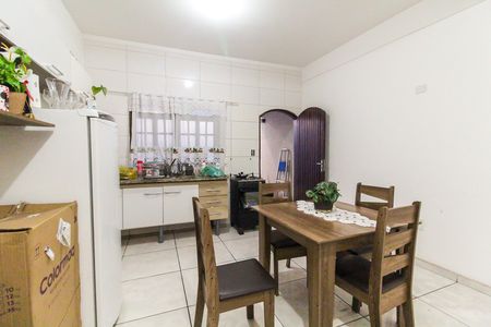Casa à venda com 100m², 2 quartos e 1 vaga Casa à venda com 100m², 2 quartos e 1 vagaCozinha