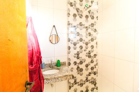 Casa à venda com 100m², 2 quartos e 1 vaga Casa à venda com 100m², 2 quartos e 1 vagaBanheiro da Suíte 2
