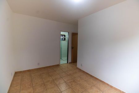 Casa para alugar com 70m², 2 quartos e 2 vagas Casa para alugar com 70m², 2 quartos e 2 vagasSuíte