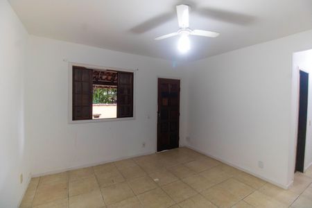 Sala de casa para alugar com 2 quartos, 70m² em Serra Grande, Niterói