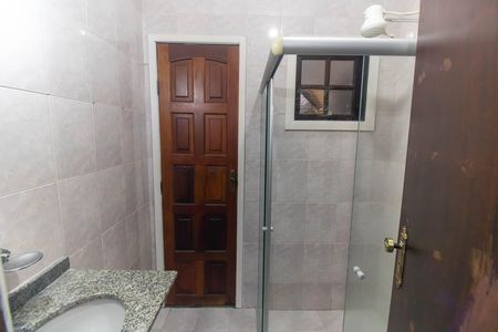 Casa para alugar com 70m², 2 quartos e 2 vagas Casa para alugar com 70m², 2 quartos e 2 vagasBanheiro Social