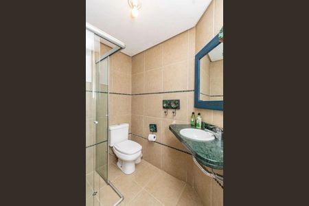 Casa para alugar com 150m², 3 quartos e 3 vagas Casa para alugar com 150m², 3 quartos e 3 vagasBanheiro social