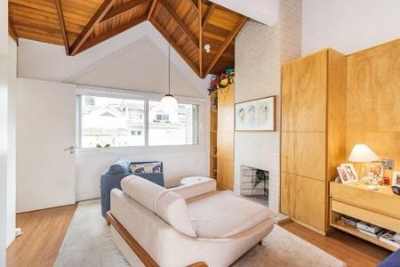 Casa para alugar com 150m², 3 quartos e 3 vagas Casa para alugar com 150m², 3 quartos e 3 vagasSuíte 2