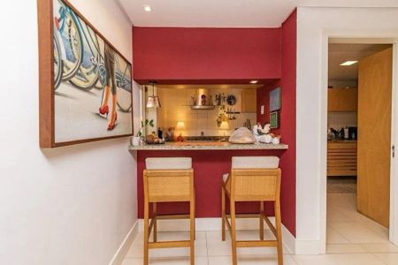 Sala de casa para alugar com 3 quartos, 150m² em Três Figueiras, Porto Alegre