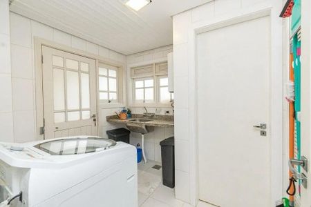 Área de serviço de casa para alugar com 3 quartos, 150m² em Três Figueiras, Porto Alegre