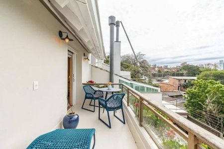 Casa para alugar com 150m², 3 quartos e 3 vagas Casa para alugar com 150m², 3 quartos e 3 vagasÁrea comum