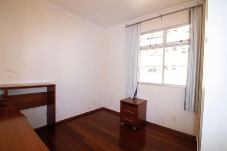 Quarto 02 de apartamento para alugar com 2 quartos, 100m² em Alto Barroca, Belo Horizonte