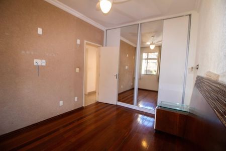 Apartamento para alugar com 100m², 2 quartos e 1 vagaQuarto 01 