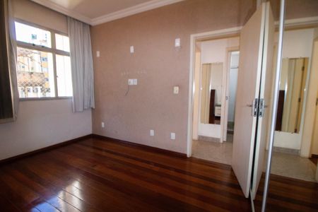 Apartamento para alugar com 100m², 2 quartos e 1 vagaQuarto 01 