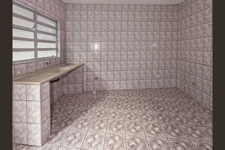 Cozinha de casa para alugar com 2 quartos, 100m² em Jardim Santa Lucrecia, São Paulo