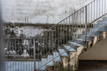 Vista Sala de casa para alugar com 2 quartos, 100m² em Jardim Santa Lucrecia, São Paulo