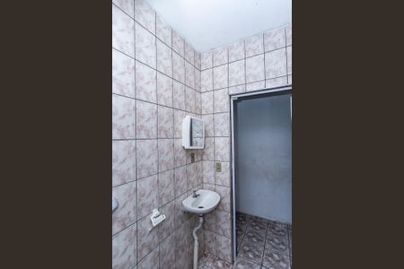 Casa para alugar com 100m², 2 quartos e sem vaga Casa para alugar com 100m², 2 quartos e sem vagaBanheiro