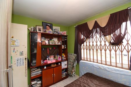 Casa à venda com 120m², 3 quartos e 2 vagasQuarto 2