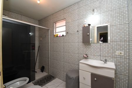 Casa à venda com 120m², 3 quartos e 2 vagasBanheiro