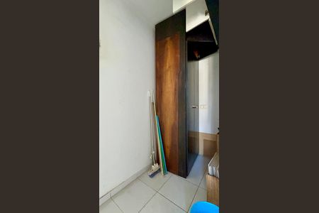 Quarto de Serviço de apartamento para alugar com 3 quartos, 90m² em Pinheiros, São Paulo