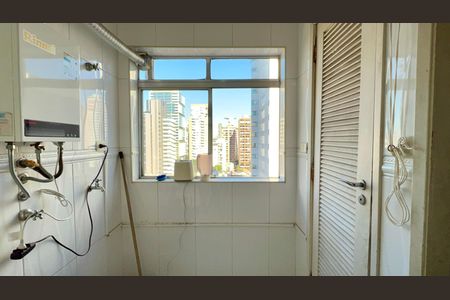 Área de Serviço de apartamento para alugar com 3 quartos, 90m² em Pinheiros, São Paulo