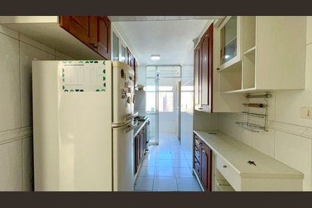 Cozinha de apartamento para alugar com 3 quartos, 90m² em Pinheiros, São Paulo