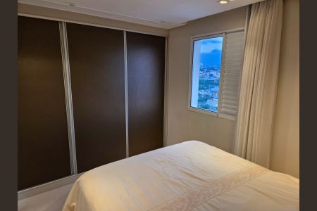 Apartamento à venda com 75m², 2 quartos e 2 vagas