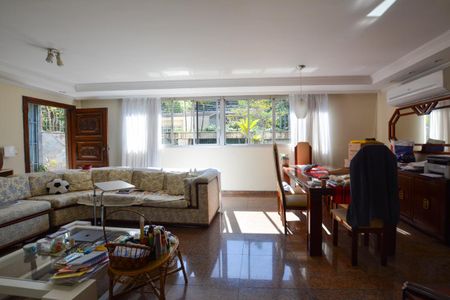 SALA de casa à venda com 6 quartos, 370m² em Butantã, São Paulo