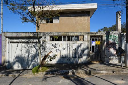 FACHADA de casa à venda com 6 quartos, 370m² em Butantã, São Paulo